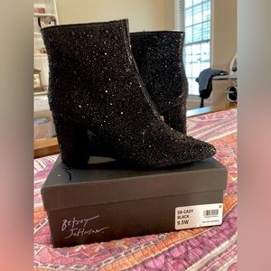 NIB Betsey Johnson Cady black rhinestone boots